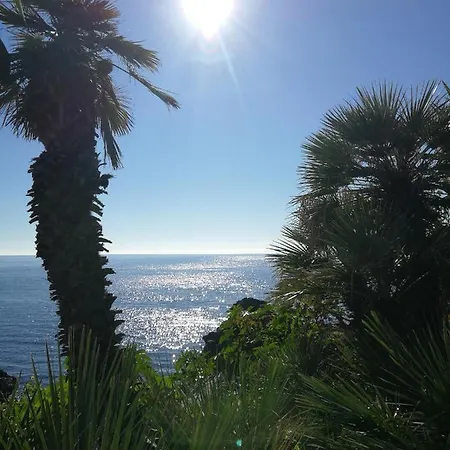 Reef House Loft Apartment Aci Castello Exterior photo